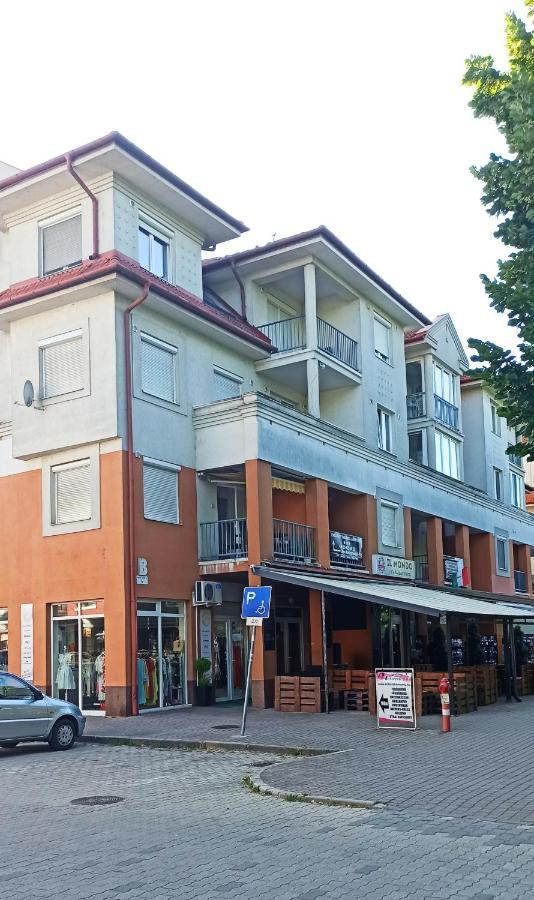 Premium Apartman Гайдусобосло Екстер'єр фото